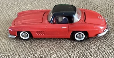 Tekno 924 ~1957-1963 Mercedes-Benz 300 SL Roadster -Red~ 1:43 -Made In Denmark - Image 1 of 4