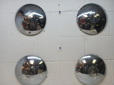 Juego de 4 tapacubos de plato de perro de 10" Kaiser 1949 (DD247) usados OEM Foto 1 de 4