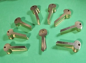 Llaves en blanco Ilco plata níquel plata para cerraduras de seguridad 1063LE paquete de 86 - Imagen 1 de 3