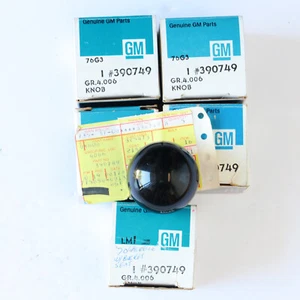 Original GM Black Plastic Shift Knob 390749- 5 pieces for listed price New NOS - Bild 1 von 2