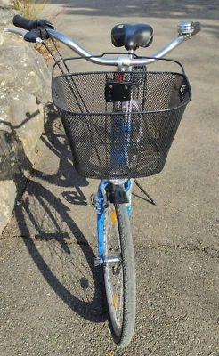 DAMEN MÄDCHEN FAHRRAD 24 ZOLL 3 GANG + LICHT - Bild 1 von 4