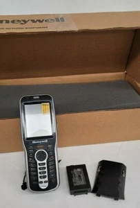 Dolphin 6110 Mobile Computer, 1D / 2D Standard Range Imager w/ SERVICE CONTRACT - Picture 1 of 6