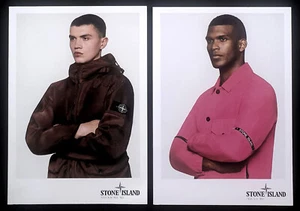 2 x STONE ISLAND Look Book Herren Fashion Mode Katalog A/W 2021/22+S/S 2022, NEU - Bild 1 von 3