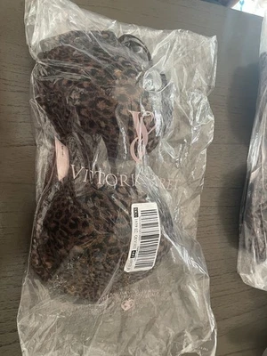 Sujetador Victoria's Secret 36DDD Foto 1 de 4