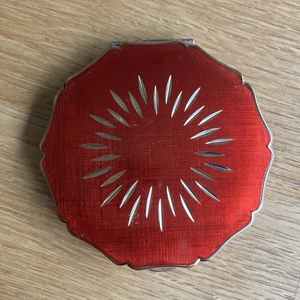 Vintage Stratton Powder Compact, Enamelled Lid, VGC, Red & Gold, 8.5cm - Picture 1 of 12