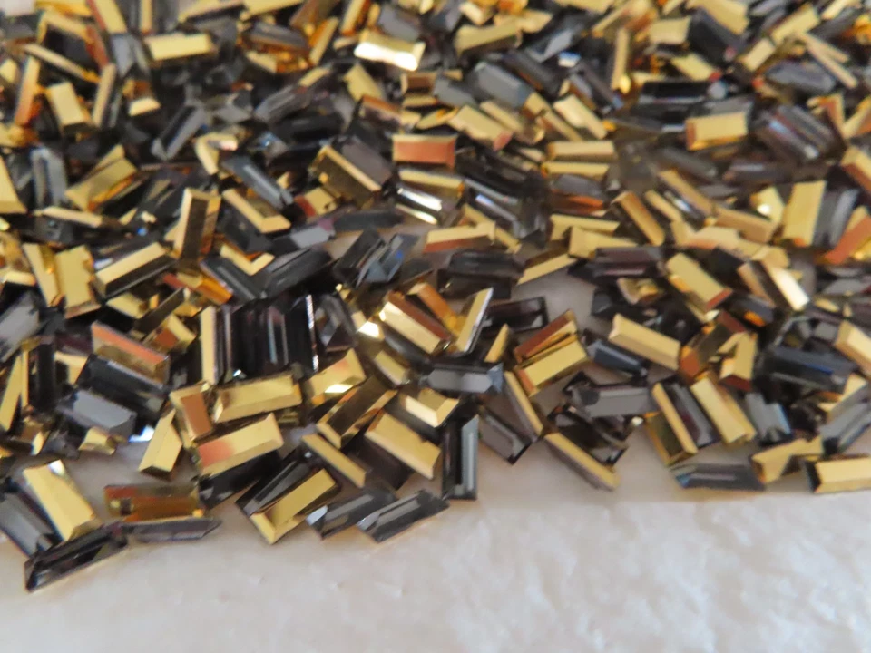 72 pedrería Swarovski Baguette 7x3mm Aurum. #4501 Foto 1 de 1