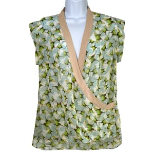 CAbi Damen transparente Faux Wickel AOP Schmetterling Bluse Größe Medium Fee Kobold Schicht - Bild 1 von 6