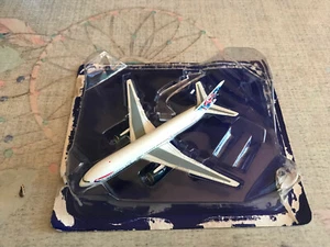 Fabbri Boeing 777-200 British Airways Airliners Miniature Airplane - Picture 1 of 4