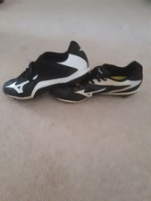 Mizuno Mens Cleats Size 12.5
