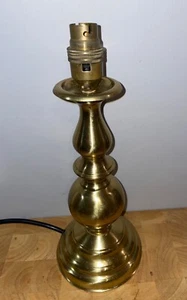 Alte antike Messing Lampe umgebaut auf elektrisch voll funktionsfähig - Bild 1 von 4