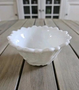 VINTAGE Indiana Glass Wild Rose Milk Glass Bowl. - Picture 1 of 10
