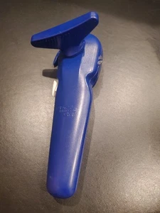 VHTF Blue Pampered Chef Smooth Edge Manual Right or Left Hand Can Opener EUC - Picture 1 of 4
