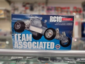 Team Associated ASC6004 RC10 Classic Clear Edition 1/10 Electric Buggy - Picture 1 of 1
