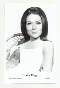 (BX40) DIANA RIGG SWIFTSURE PHOTO POSTCARD (55/156) FILMSTAR PIN UP GLAMOR