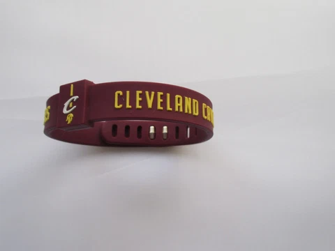 Basketball Team CLEVELAND CAVALIERS  Bracelet Silicone Wristband Rubber Hand Cover