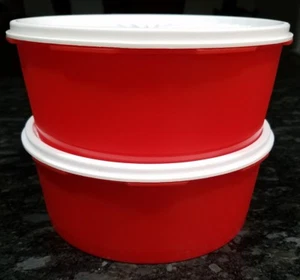 Tupperware 1204 cuencos rojos y blancos con tapas para galletas de Navidad - Imagen 1 de 9