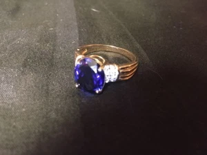 Anillo enchapado en oro de plata esterlina con piedras preciosas azules ovaladas - talla 11 - Imagen 1 de 4