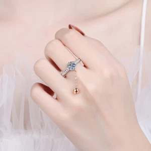 Anillo de compromiso de boda de diamantes moissanita genuinos de 1 quilate con acabado de oro blanco de 18 quilates - Imagen 1 de 10
