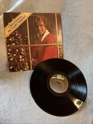 1980 "A MERRY CHRISTMAS WITH ENGELBERT HUMPERDINCK" LP EPIC RECORDS JE 36765 EX - Image 1 of 4
