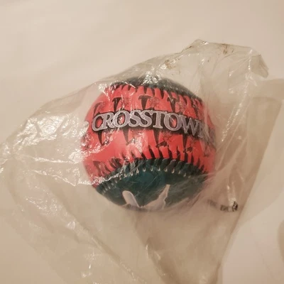 Nueva pelota de recuerdo Lansing Lugnuts de béisbol Crosstown Showdown MSU Spartans 2012 Foto 1 de 4