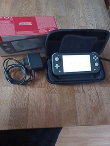 Nintendo Switch Lite 32GB Handheld-Spielekonsole - Grau,mit Case, Ladegerät+OVP - Bild 1 von 2