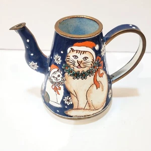 Vintage bunte Emaille Metall Miniatur Deko Teekanne mit Katze Kätzchen Nikolaus Mütze - Bild 1 von 8