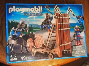 Ein ungeöffnetes Vintage Playmobile Knights Set Nummer 5978 - Bild 1 von 6
