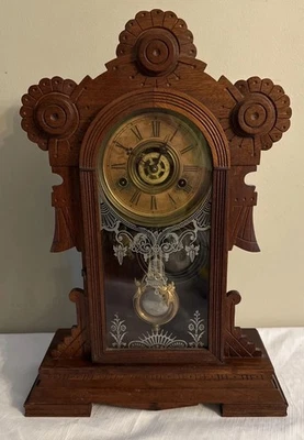 Antique Wm. L. Gilbert Mantel Parlor Clock – 8-Day Movement – Working with Key - Image 1 of 4