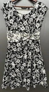 Lands End Dress S 6-8 Black White Floral Cotton Stretch Coastal Preppy Casual - Picture 1 of 7