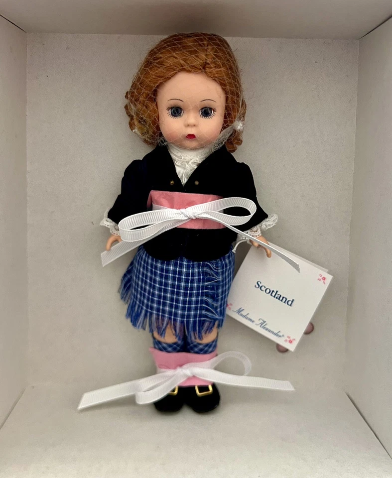 Madame Alexander Doll Scotland Style 28550 8" 2000