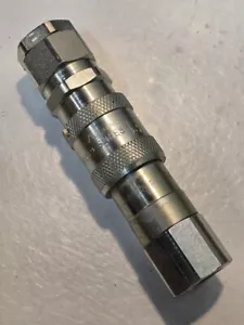 Aeroquip FD49 Series 2929 3/8" Quick Disconnect Hydraulic Valve 1/2" FNPT Ends - Picture 1 of 20