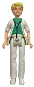 ✨ Playskool Dollhouse Blonde Woman Female Girl Doctor Dr Doll Family Figure ✨ - Picture 1 of 2