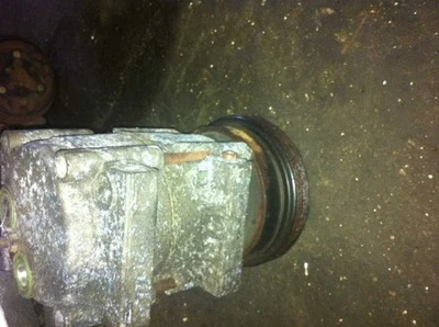 COMPRESOR DE AIRE ACONDICIONADO VILLAGER 97 98  Foto 1 de 4