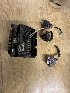 Peugeot & Citroen Fuse box BSM 9656086080 S118983001 J BSM-L01-00 - Picture 1 of 5