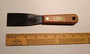 (2) VINTAGE NOS LUDELL 1-1/4" WOOD HANDLE PUTTY KNIFE STIFF BLADE  - Picture 1 of 3