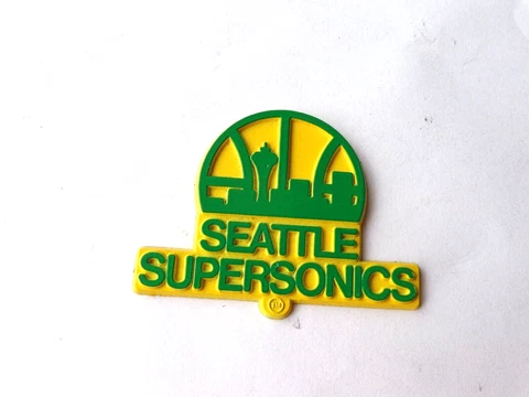 VINTAGE NBA SEATTLE SUPER SONICS FRIDGE MAGNET STANDING BOARD OLD SCHOOL RARE Cover
