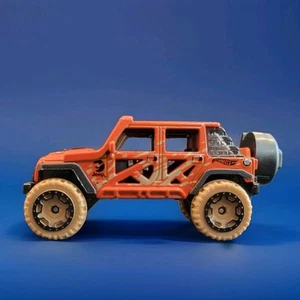 HOT WHEELS TREASURE HUNT '17 JEEP WRANGLER 1:64 Scale DIECAST LOOSE TH NICE! - Picture 1 of 22