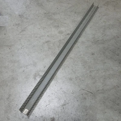 Panduit D3X2LG6, conducto de alambre 3"x 2" gris claro - NUEVO Foto 1 de 4