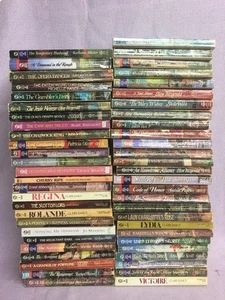 LOT: 53 ALL SIGNET Vintage Regency Romance Paperback Books - Picture 1 of 4