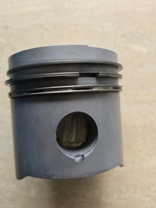 Mercedes NOS 230SL Pistons, Rings, Main & Conrod Bearings - Picture 1 of 9