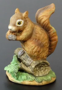 Vintage Lefton China Ceramic Squirrel on Log Figurine #1081 4" Tall Hand Painted - Picture 1 of 7
