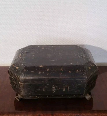 Chine Ancienne Boite à Thé Octogonale en Bois Laqué et Doré Coffret L. ~28 cm - Photo 1/4