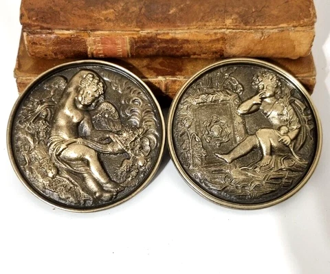 Winged angel cherubin furniture appliques Antique bronze round pediments 3.35 in Cover
