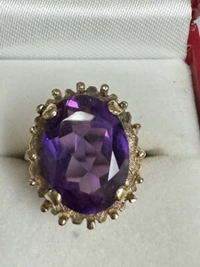 10k Gold Ring With A Large Oval Amethyst - Picture 1 of 10