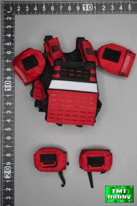 1:6 Scale King's Toy KT8009 Zombie Hunter - Body Armour w/Shoulder Pads &Pouches - Picture 1 of 2