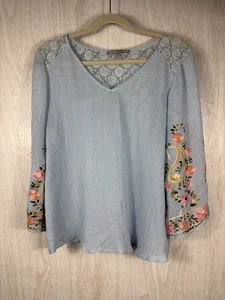 Valerie Stevens Blouse Large Blue Embroidered Lace Back Boho Chic Women’s Top - Picture 1 of 9