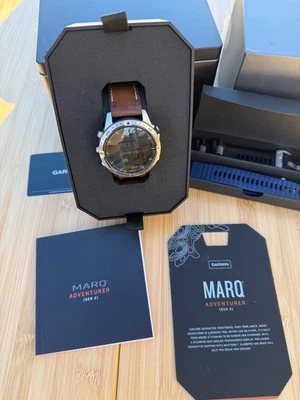 Garmin - MARQ Adventurer (Gen. 2) Herramienta Moderna GPS Reloj Inteligente 46 mm - Titanio Foto 1 de 4