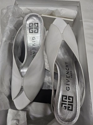 GIVENCHY LookBook Tacones Mules Blanco Zapatos Bombas Sandalias 38 8 Foto 1 de 4