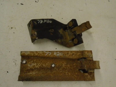 SOPORTES DE SUSPENSIÓN DE ESCAPE TRASERO CHEVY GMC 73-87 DE 1977 Foto 1 de 4