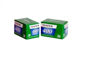 2 Rolls - Fuji Fujifilm 400 ISO 135-36 35mm 36exp Colour Film - Expiry 08/2025 - Picture 1 of 1